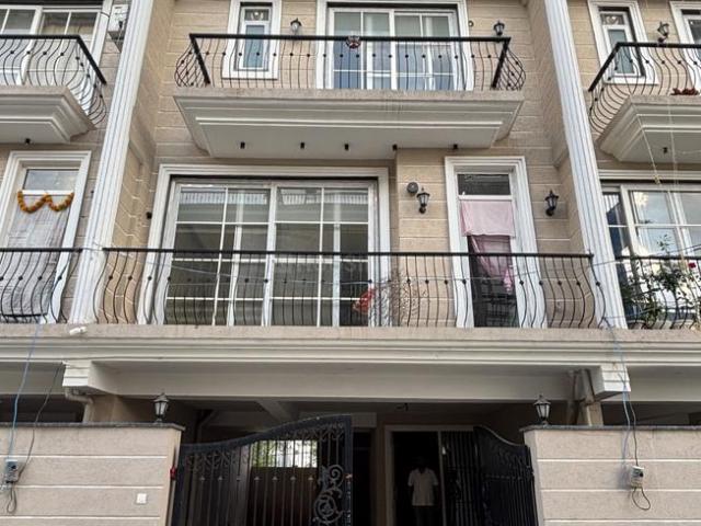 3 BHK Duplex in Sahastradhara Road for rent Dehradun. The reference number is 19911720