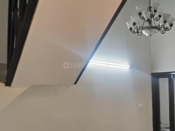 3 BHK Duplex in Sarita Vihar for resale New Delhi. The reference number is 20430864