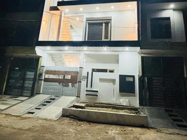 3 BHK Duplex in Shastri Nagar for rent Meerut. The reference number is 20561890