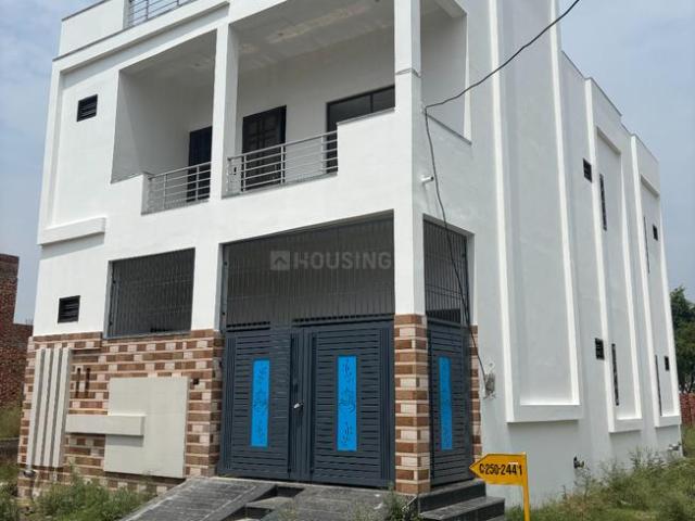 3 BHK Duplex in Partapur for rent Meerut. The reference number is 19755664