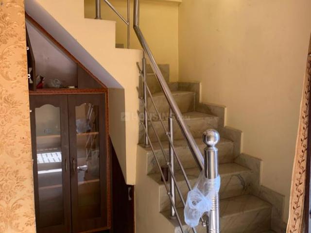 3 BHK Duplex in Paschim Vihar for rent New Delhi. The reference number is 21097834