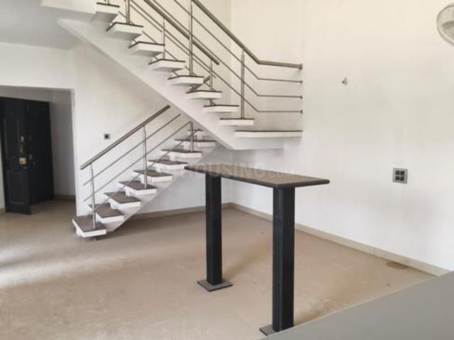 3 BHK Duplex in Wakad for resale Pune. The reference number is 21147968