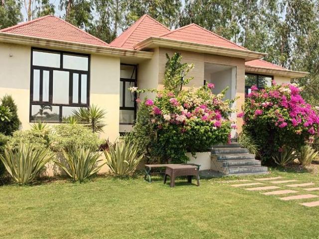 3 BHK Farm House in Mohanlalganj for resale Lucknow. The reference number is 21304821