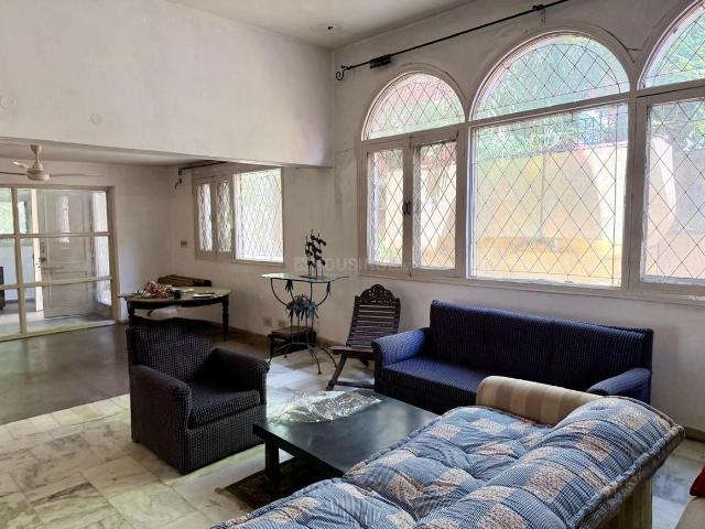 3 BHK Farm House in Sainik Farm for rent New Delhi. The reference number is 20348367