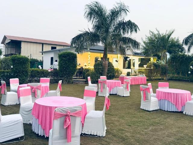 3 BHK Farm House in Sector 135 for resale Noida. The reference number is 19127854