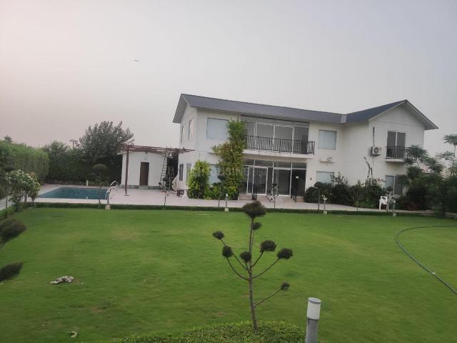 3 BHK Farm House in Sector 135 for resale Noida. The reference number is 21129208