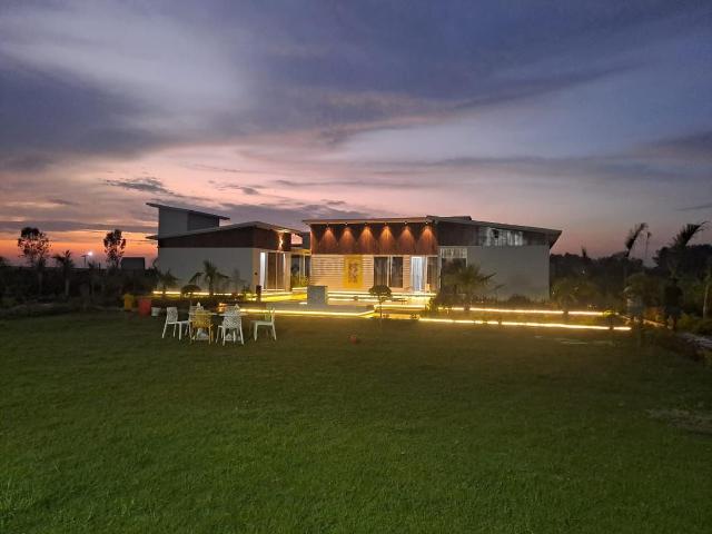 3 BHK Farm House in Sector 151 for resale Noida. The reference number is 20002747