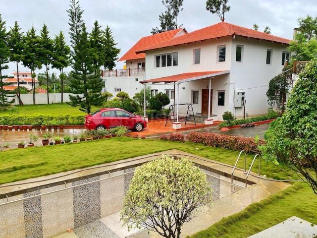 3 BHK Farm House in Sector 21 for resale Noida. The reference number is 21141117