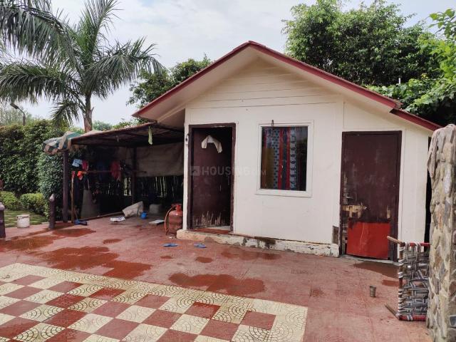 3 BHK Farm House in Sikanderpur for resale Greater Noida. The reference number is 21335924