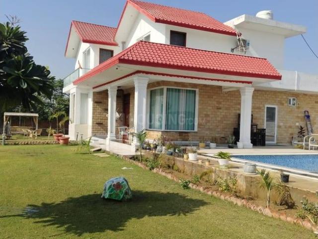 3 BHK Farm House in Tech Zone for resale Greater Noida. The reference number is 21142067