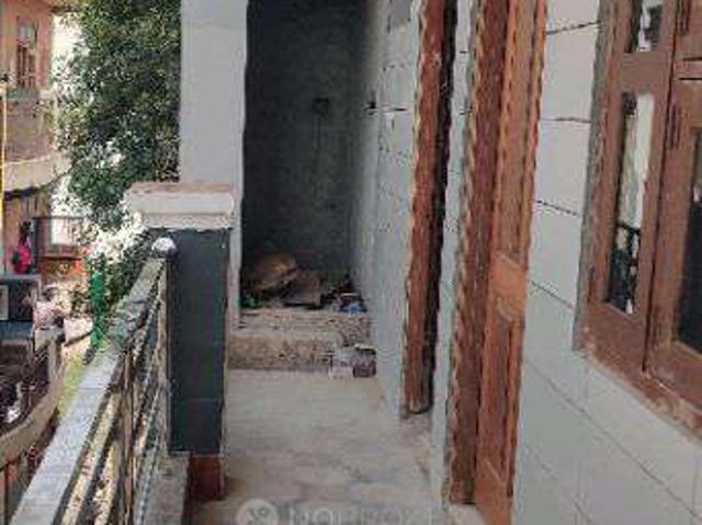 3 BHK Flat for Rent In Mohan Nagar