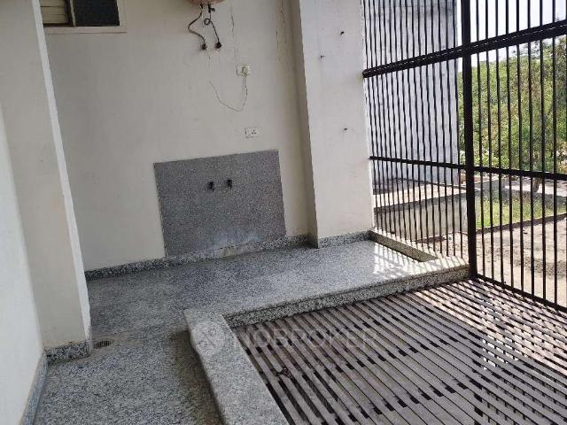 3 BHK Flat for Rent In G 89 Sector 44