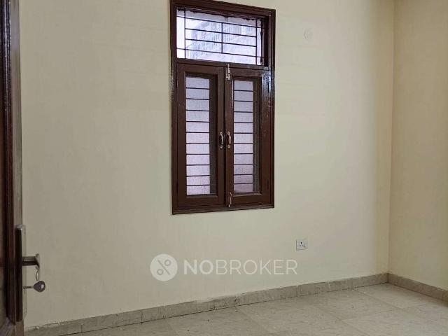 3 BHK Flat for Rent In Laxmi Nagar