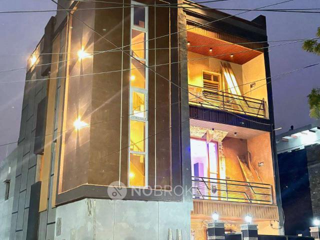 3 BHK Flat for Rent In Sector 4r