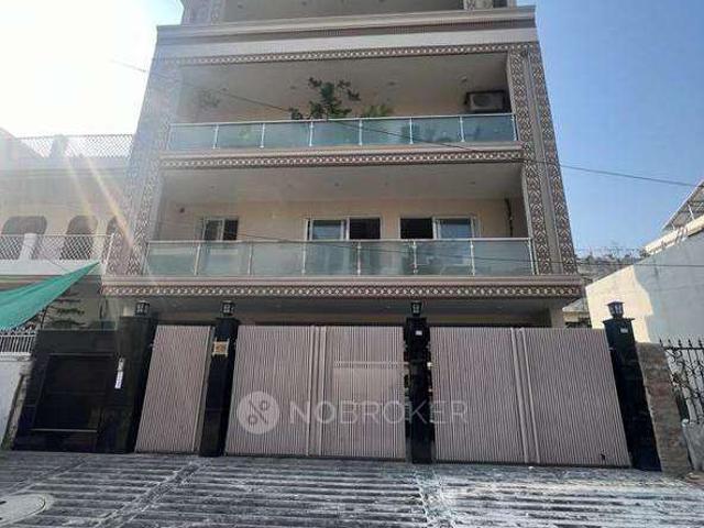3 BHK Flat for Rent In Sector 31