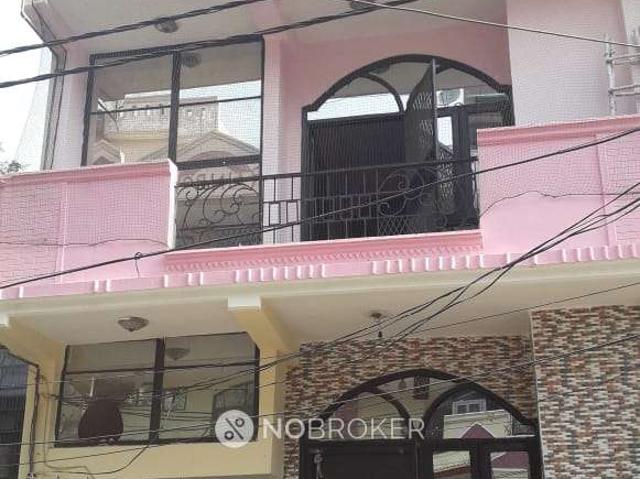 3 BHK Flat for Rent In Shakti Khand 4, Indirapuram