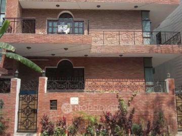 3 BHK Flat For Sale In Green Park Extension