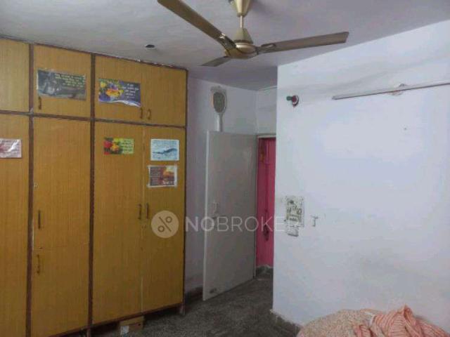 3 BHK Flat For Sale In Paharganj