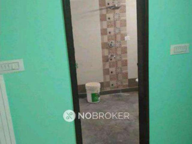 3 BHK Flat In Muskaan Buillding For Sale In 64 Khamba, Maulana Azad Medical College Campus