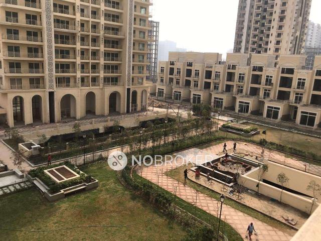 3 BHK Flat In Mahagun Mirabella For Sale In Sector 79