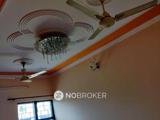 3 BHK Flat In Metro View Apartment for Rent In Mayur Vihar