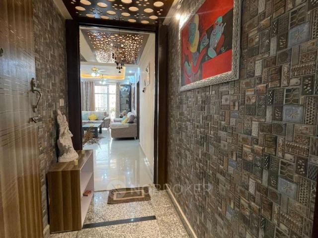 3 BHK Flat In Nirala Greenshire for Rent In Patwari