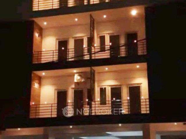 3 BHK Flat In Noida One For Sale In Sector 62