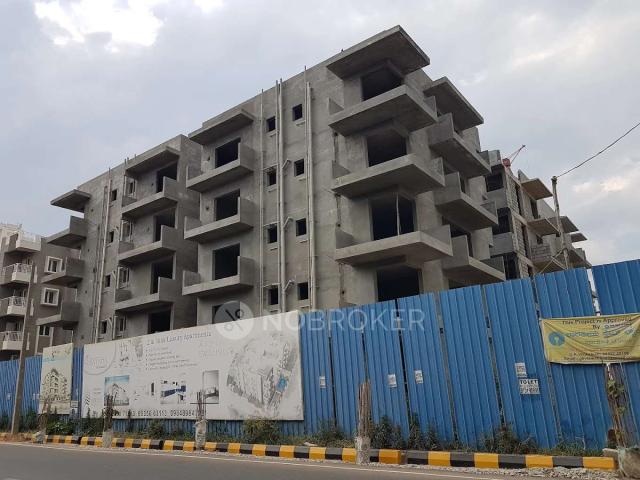 2 BHK Flat In Sierra Towers for Rent In Kandivali East