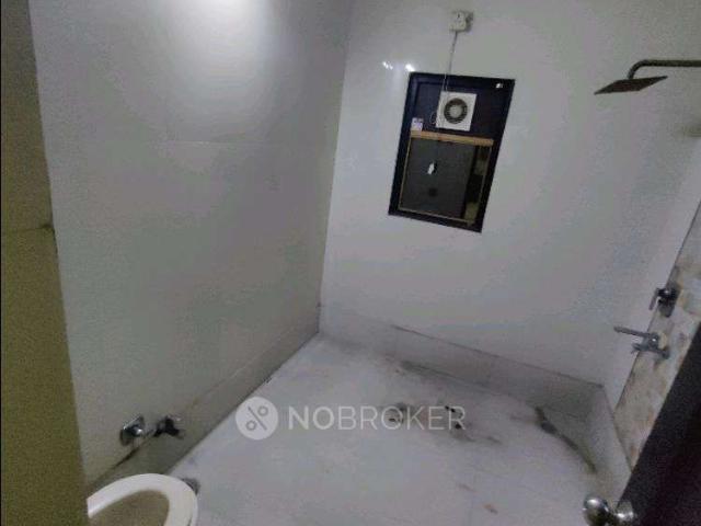 4 BHK Flat In Ac Block for Rent In Shalimar Bagh