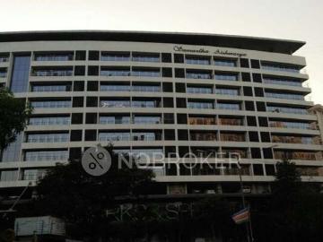 Lokhandwala Complex Road - Parking, Lift