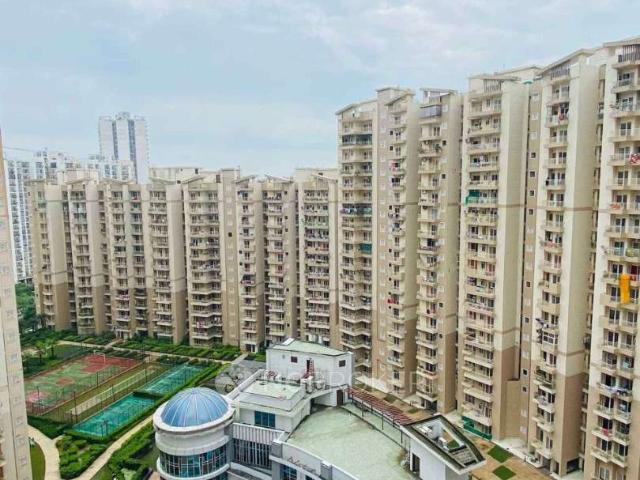 3 BHK Flat In Ajnara Le Garden For Sale In Sector 16