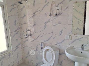 2 BHK Flat In Ajnara Panorama for Rent In Sector 22