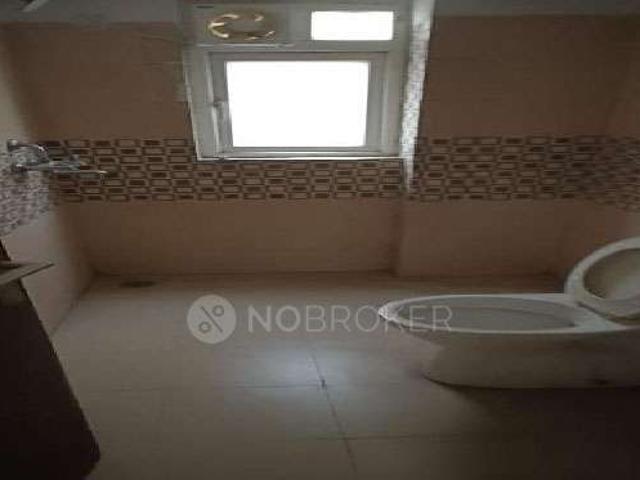 3 BHK Flat In Amrapali Centurian Park Low Rise for Rent In