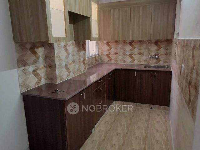 3 BHK Flat In Amrapali Golf Homes & Kingswood Park for Rent In Sector 4