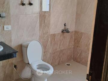 3 BHK Flat In Amrapali Heartbeat City, Sector 107, Noida For Sale In Heartbeat City