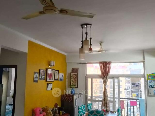 3 BHK Flat In Amrapali Zodiac For Sale In Noida