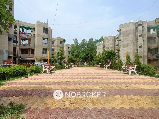3 BHK Flat In Antariksha Apartments, Vikaspuri, fo