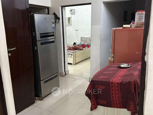 3 BHK Flat In Block U And V Shalimar Bagh Rwa For Sale In Uv Block Market