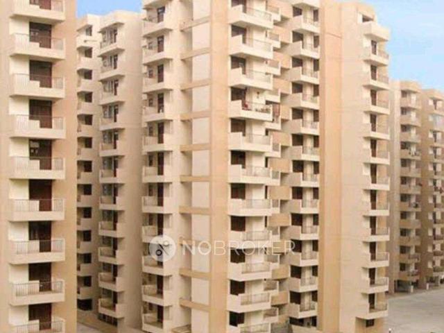 3 BHK Flat In Brave Heart Society, Raj Nagar Extention for Rent In Ghukna