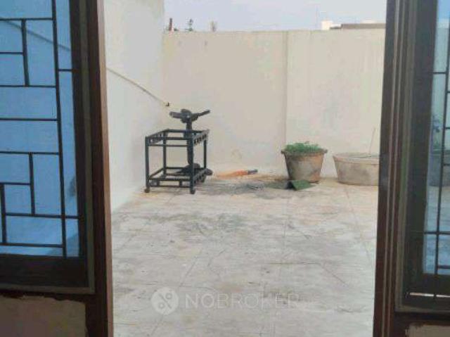 3 BHK Flat In Brownstone Sai Dharani for Lease In Palavakkam
