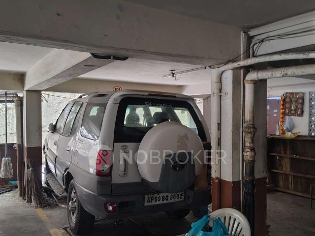 3 BHK Flat In Capri Towers For Sale In Banjara Hills