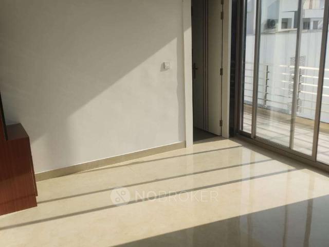 3 BHK Flat In Central Park Flamingo Floors for Rent In Sect