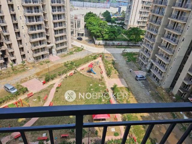 3 BHK Flat In Consicent Habitat for Rent In Sec 102