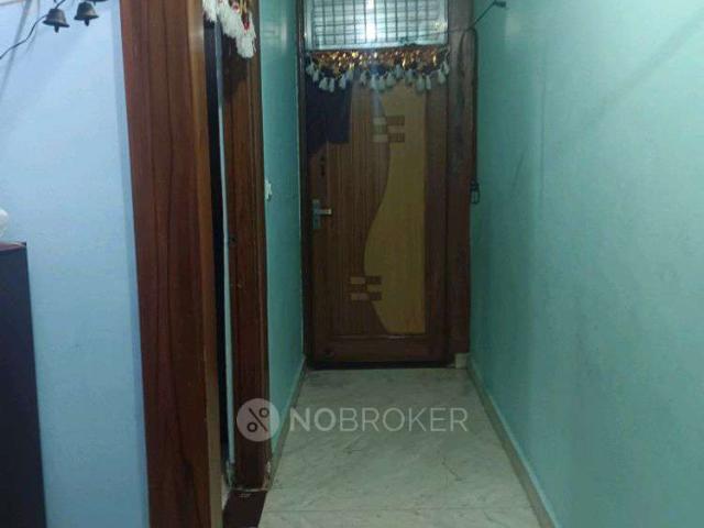 3 BHK Flat In East Gorakhpark Shahdara For Sale In Babarpu