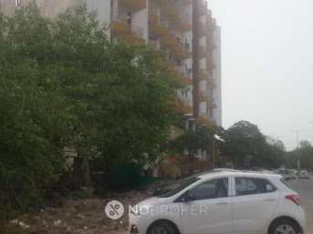 3 BHK Flat In East Platinum For Sale In Sector 44