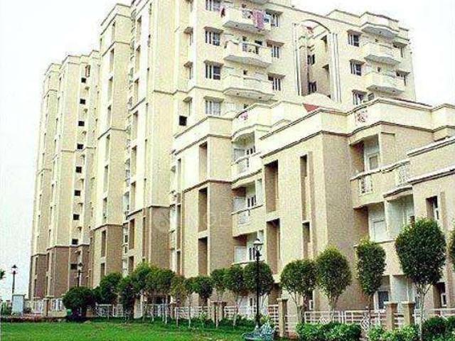 3 BHK Flat In Eldeco Golf View Apartments For Sale In Noida