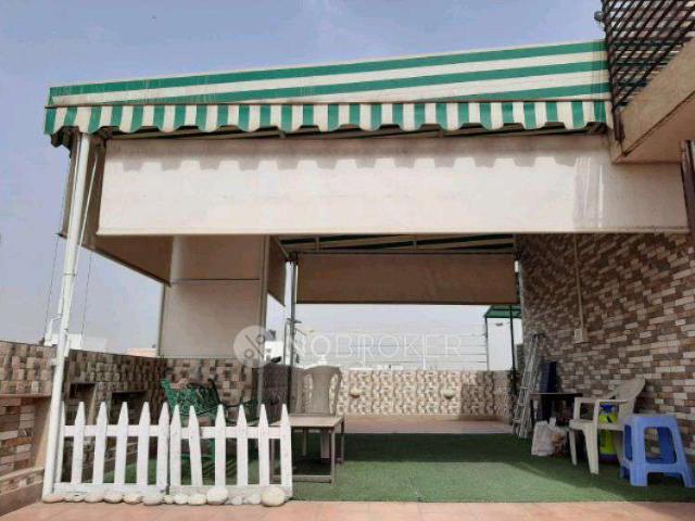 3 BHK Flat In F 13 For Sale In Green Park