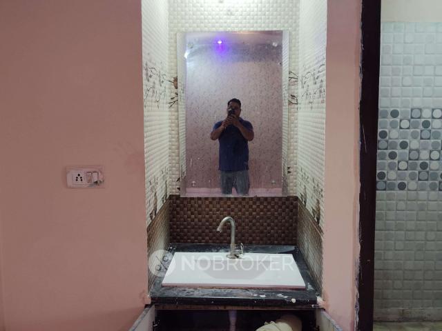 3 BHK Flat In Flora Enclave for Rent In Shastri Nagar