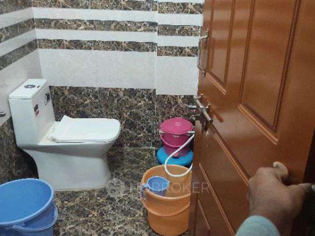 3 BHK Flat In Friends Apartment For Sale In Santosh Nagar