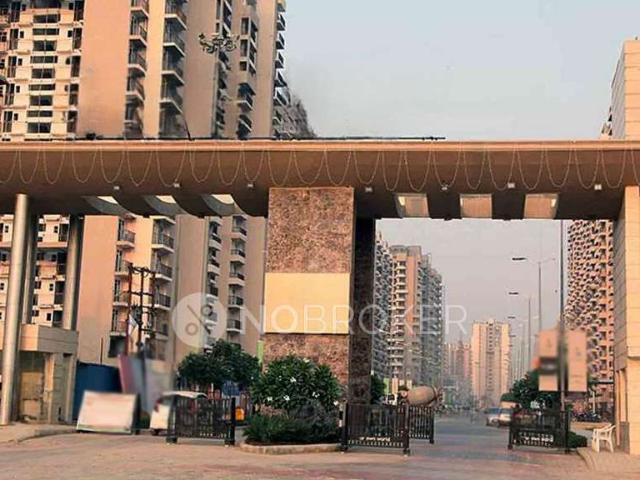 3 BHK Flat In Gaur Central Society For Sale In Gaur City 1